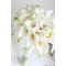 Η νύφη κρατά ένα calla προσομοίωση κρίνος λουλούδι μπουκέτο νύφης το κορίτσι λουλουδιών λουλούδι στο χέρι